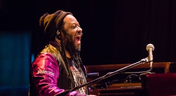 Delvon Lamarr Organ Trio